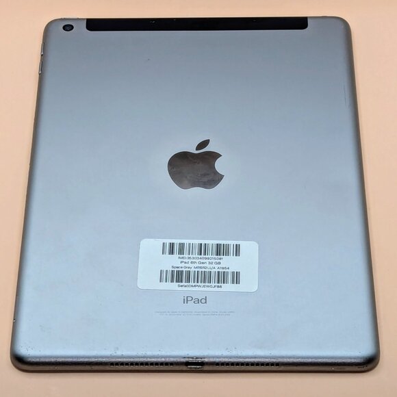 iPad 6th Generation 32GB (Cellular) #3 (For Parts)*** - Picture 4 of 5